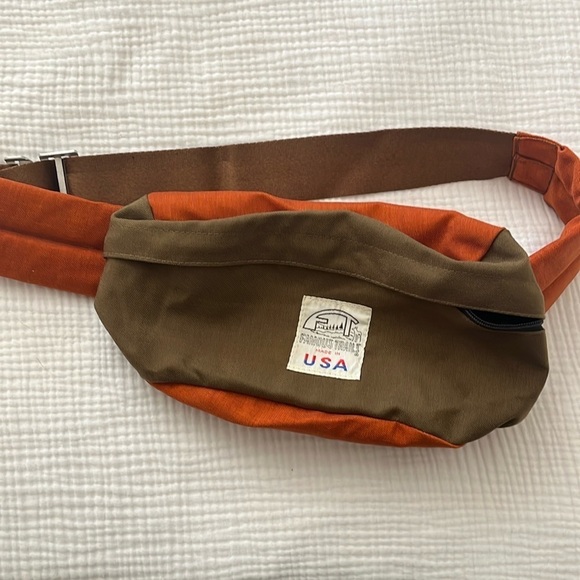 Famous Trails USA Vintage Waist Bag - Picture 1 of 3